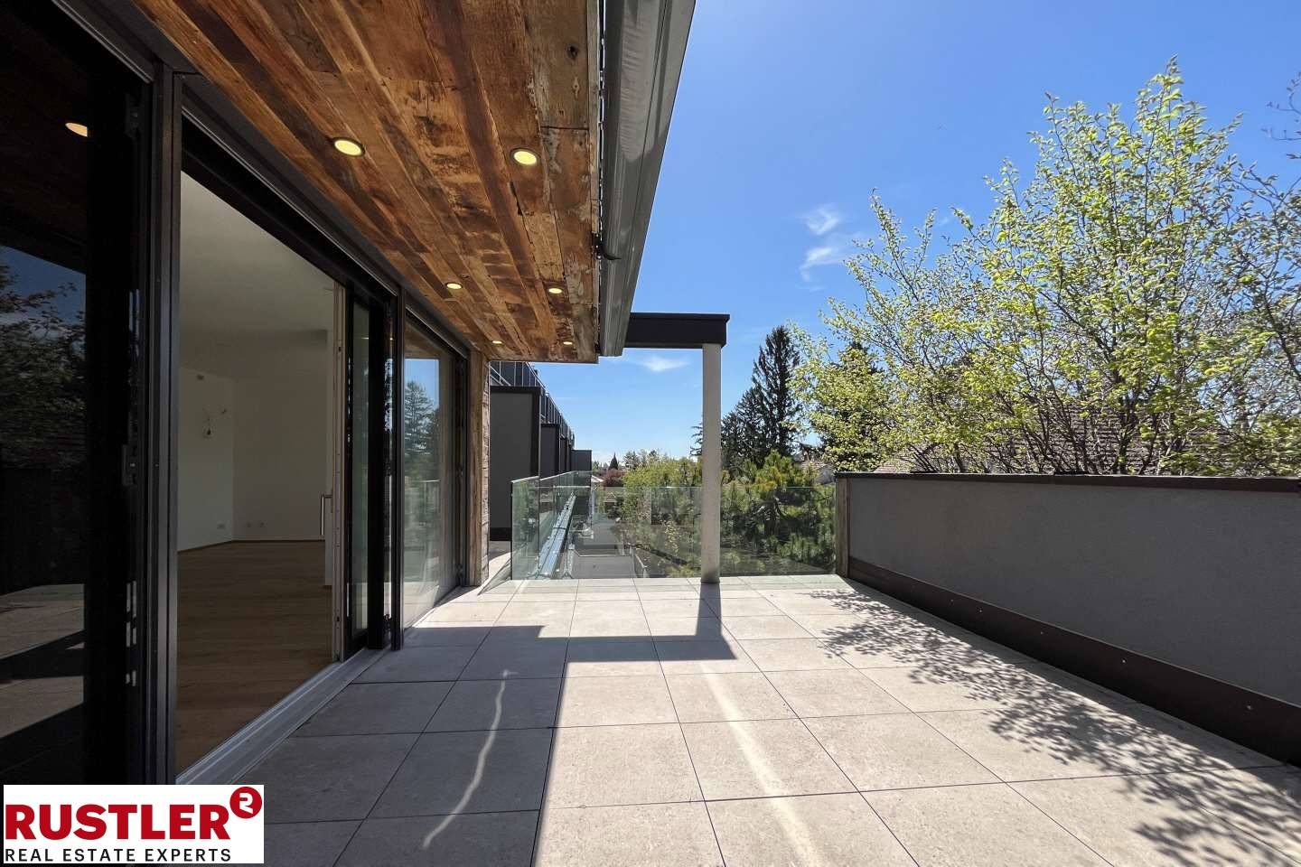 RESERVIERT! Westseitige 3 Zimmerwohnung mit ca. 30m² Terrasse und besonderem Wohngefühl