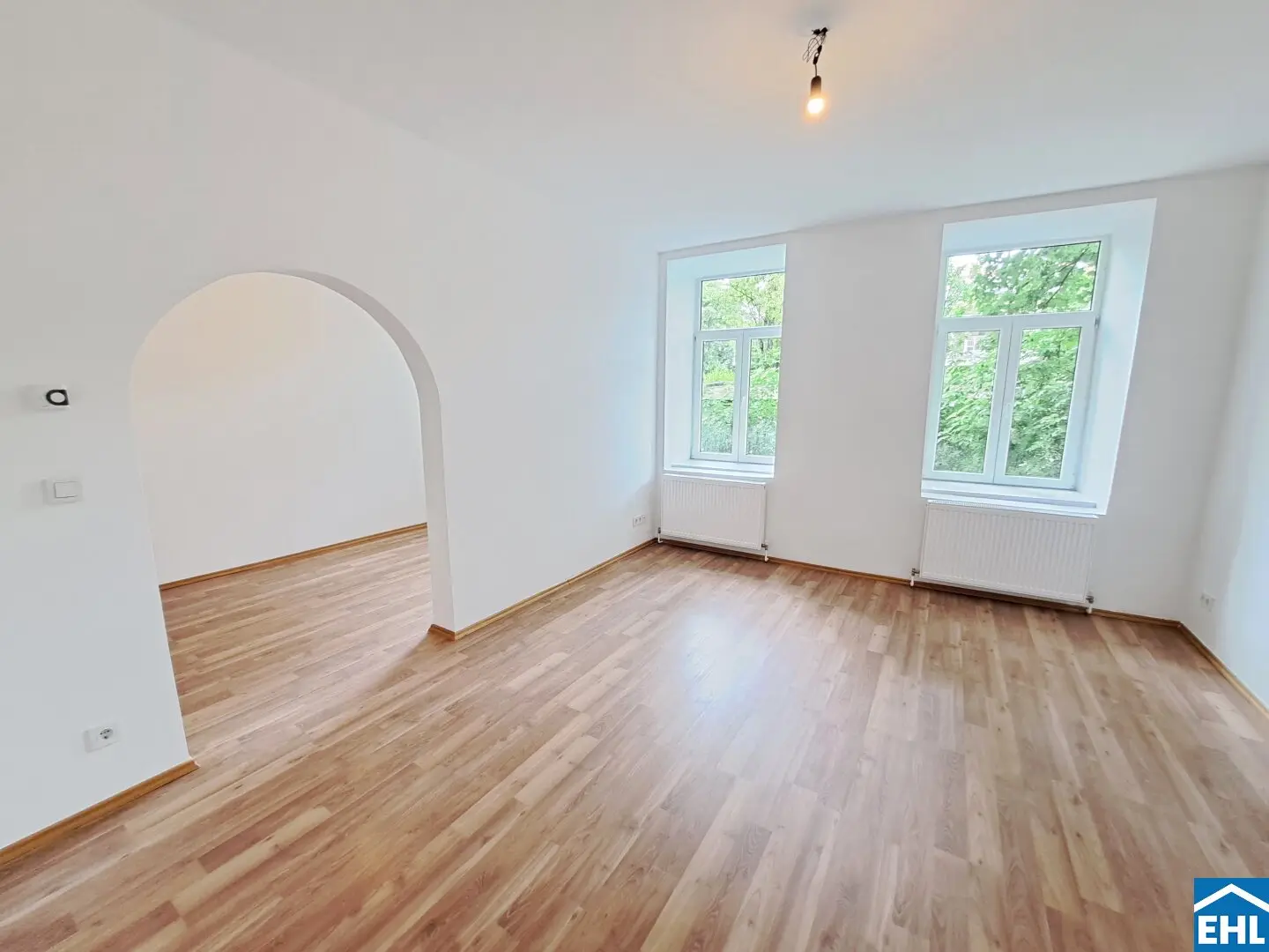 Quiet period apartment near Schlachthausgasse U-Bahn