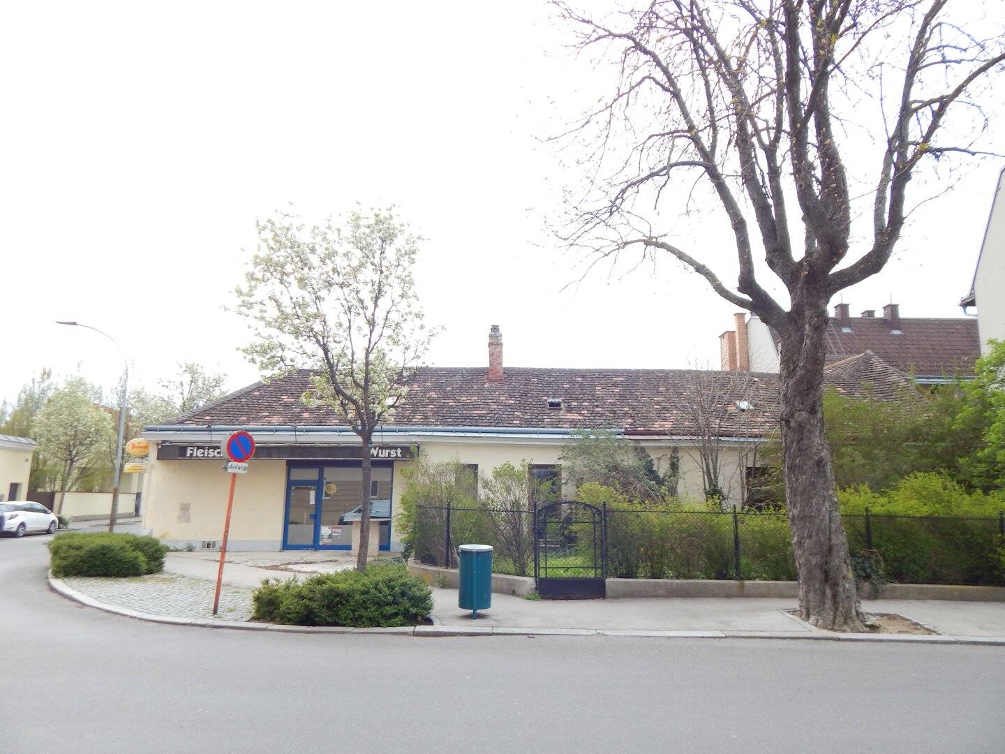 Dream building plot with building permit in Baden, 8 apartments with gardens or terraces