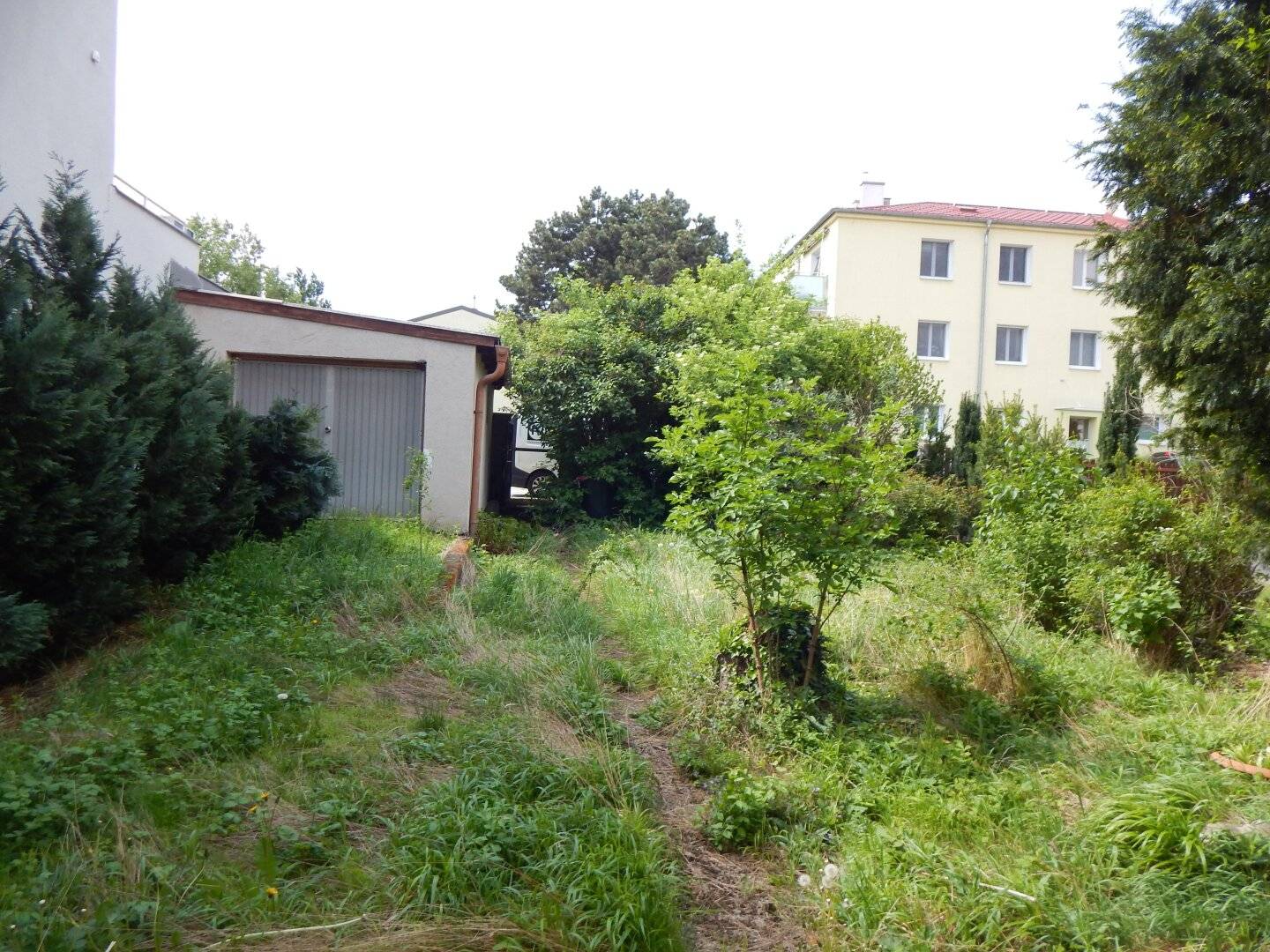 Traumhaftes Baugrundstück für Ihr Eigenheim in Brunn am Gebirge mit Baugenehmigung
