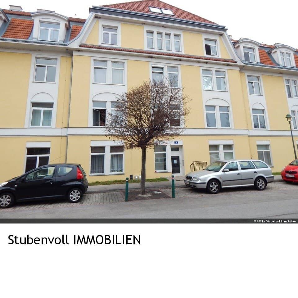 Bright quiet apartment with lift and newly renovated