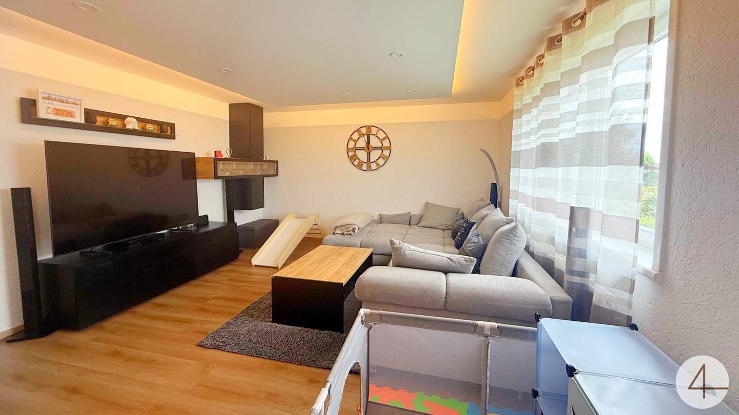 Wohnung neu saniert Loggia mit Aussicht