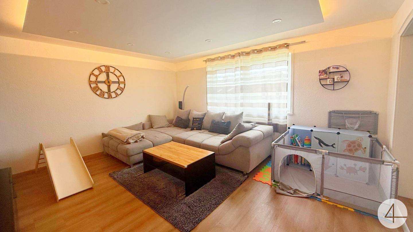 Wohnung neu saniert Loggia mit Aussicht