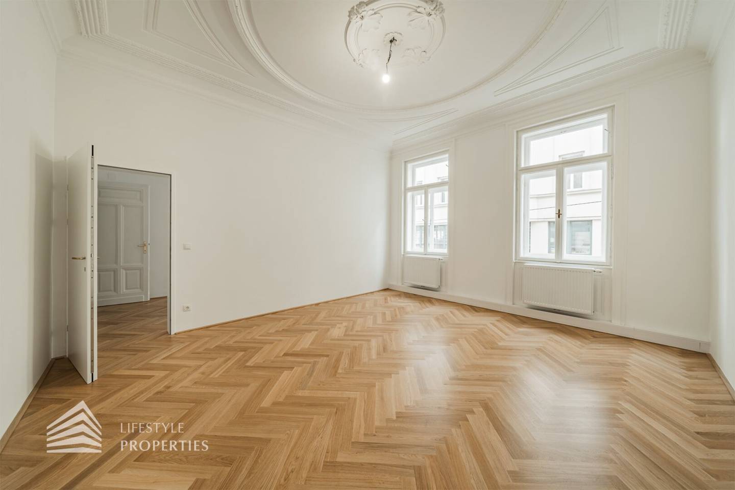 Spacious five room office near Schottentor