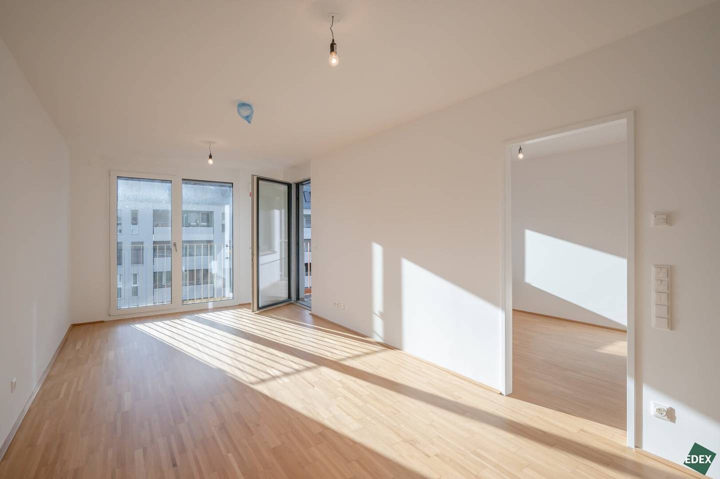 Beautiful 2-room apartment with balcony (sample photos)