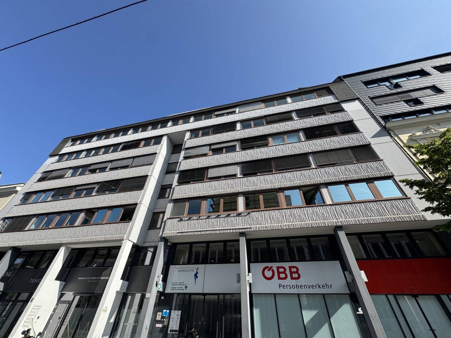 Large commercial space in a good location in Linz! View now! INQUIRIES NOW!