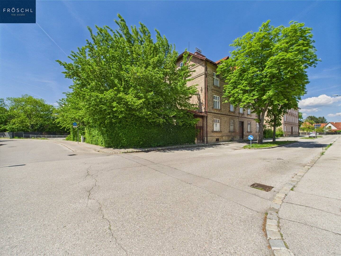 Wo Vision auf Potenzial trifft: Zinshaus 3 - NEUNKIRCHEN - Entwicklungsobjekt in Bestlage