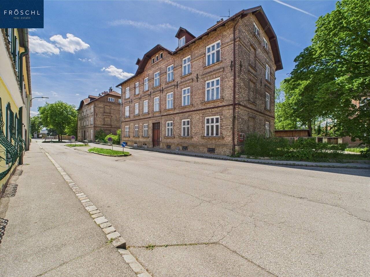 Wo Vision auf Potenzial trifft: Zinshaus 2 - NEUNKIRCHEN - Entwicklungsobjekt in Bestlage