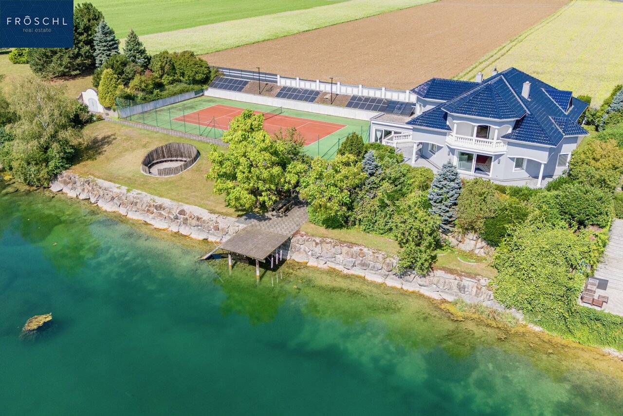 Das Refugium am See – exklusiver Landsitz mit eigenem Seegrundstück, Tennisplatz und über 6 Hektar Eigengrund