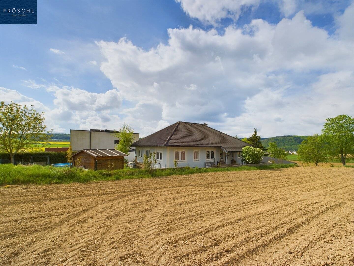 WACHAU Nähe Stift Göttweig - Eggendorf bei Paudorf - Einfamilienhaus mit Garten, Terrasse und Gewerbeflächen