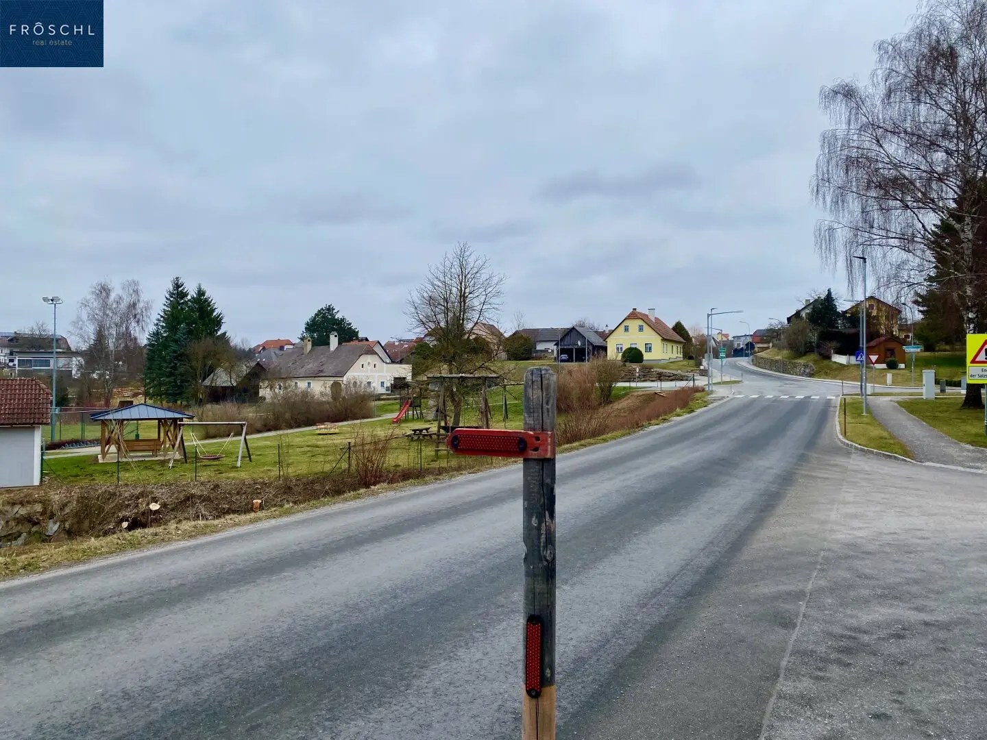 Central building plot in Rudmanns near Zwettl including development study for 2 residential units in Rudmanns near Zwettl? no, reformulate? Actually correct: Central building plot in Rudmanns near Zwettl including development study for 2 residential units