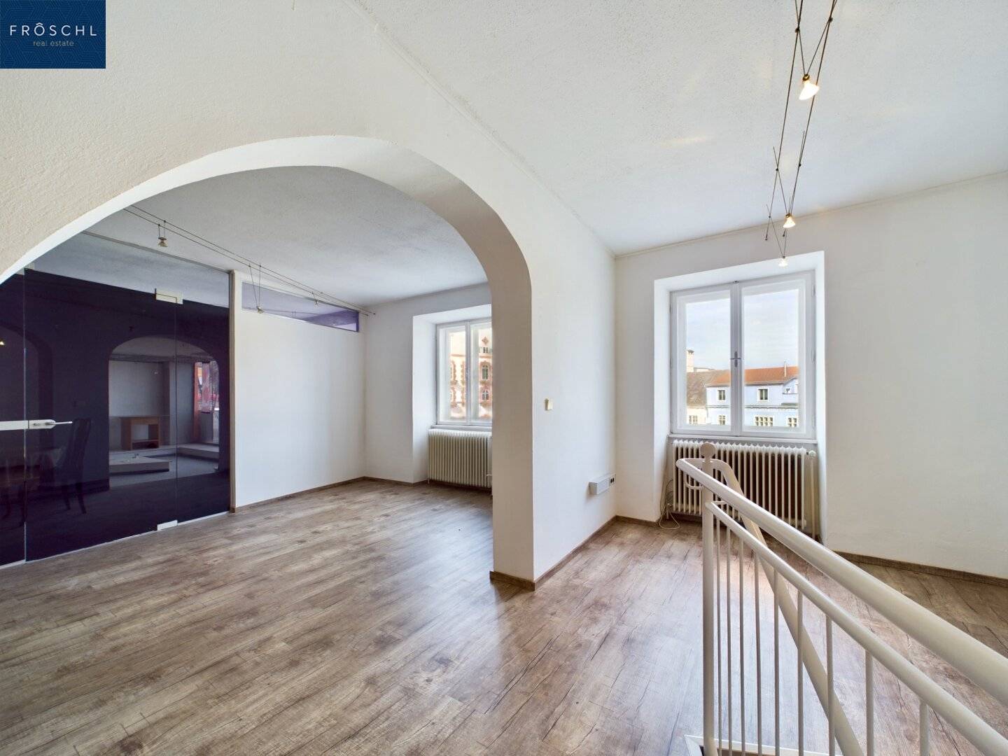 RENT your office, sales or practice space at Hauptplatz in Waidhofen a.d. Thaya? Actually we need no question mark. But I'll fix to: RENT your office, sales or practice space at Hauptplatz in Waidhofen a.d. Thaya