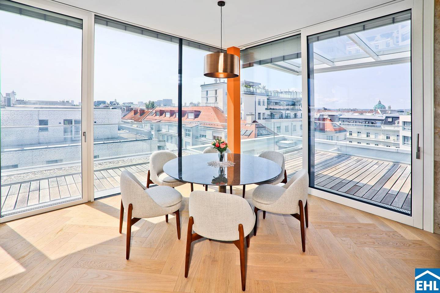 Penthouse im Botschaftsviertel Panoramablick Innenstadt