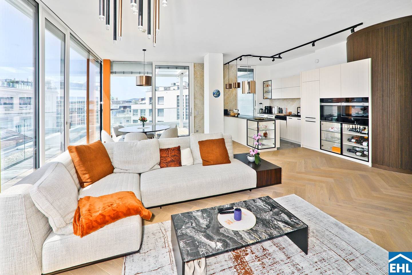 Penthouse im Botschaftsviertel Panoramablick Innenstadt