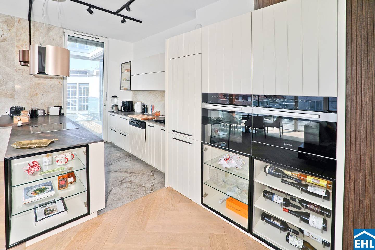 Penthouse im Botschaftsviertel Panoramablick Innenstadt