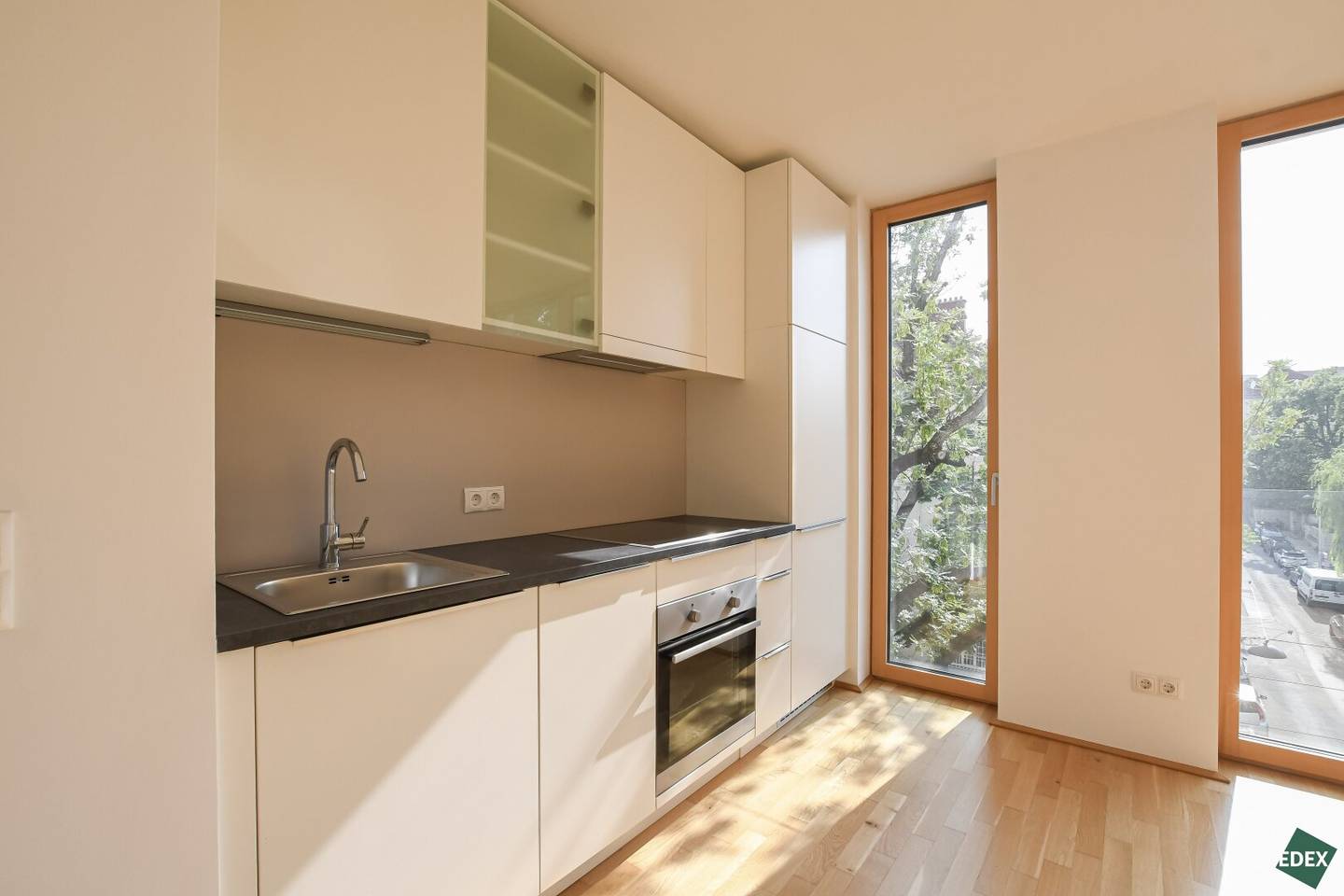 Bright new build apartment with air conditioning near Wilhelminenberg