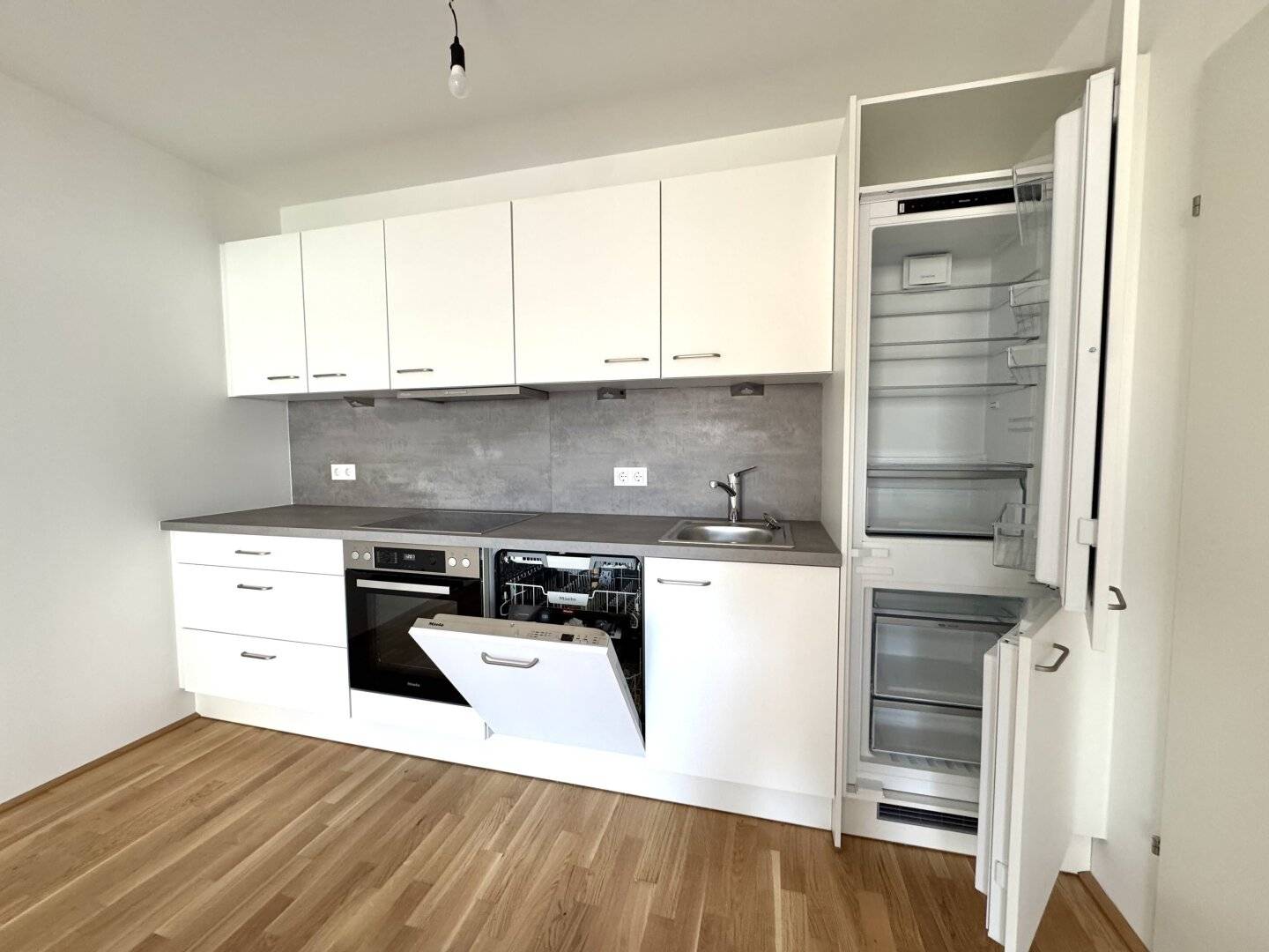 Modern Residential Development in Kagran – Commission-Free