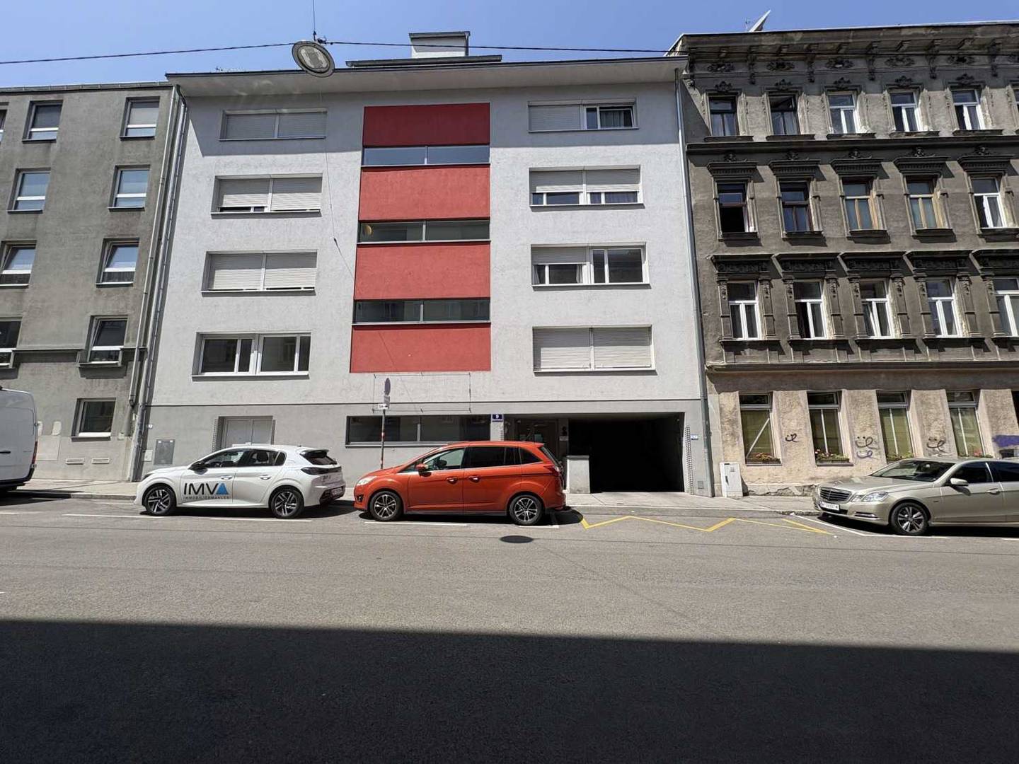 ZU VERKAUFEN: Tiefgaragenstellplatz im 16. Bezirk - Stapelparkplatz