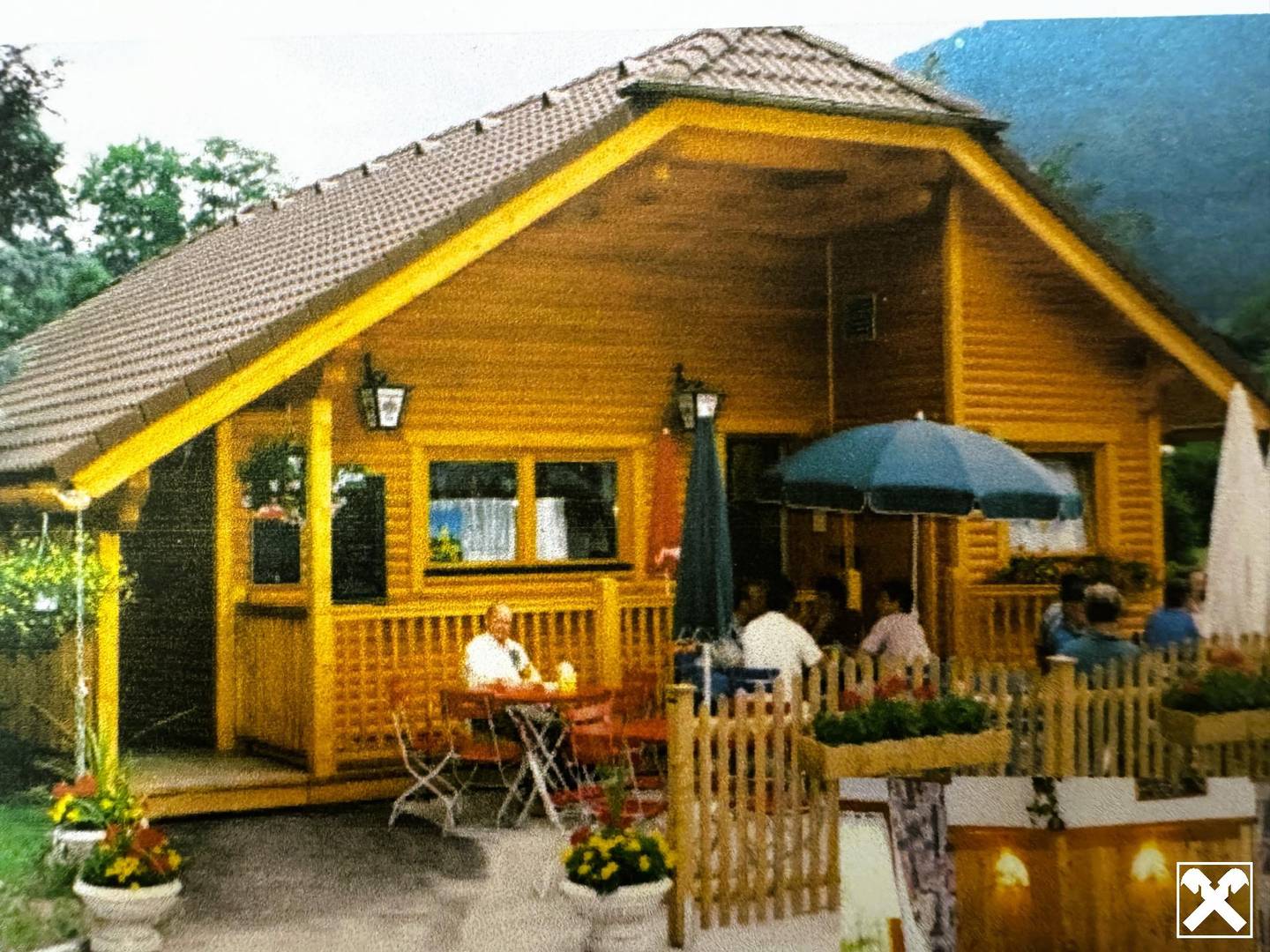 Ihr Lokal gleich neben der Zahnradbahn