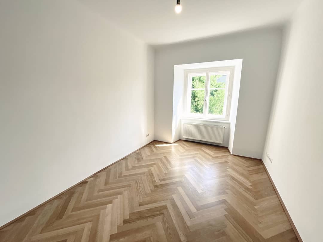 Denkmalgeschütztes Stadtpalais Frisch sanierte Wohnung