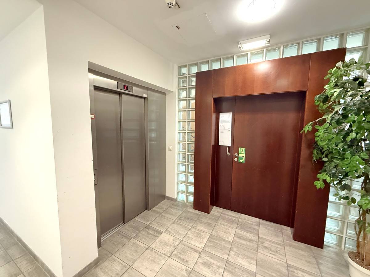 Moderne Bürofläche in Mödling, teils teilbar, ca. 800 m², Tiefgarage