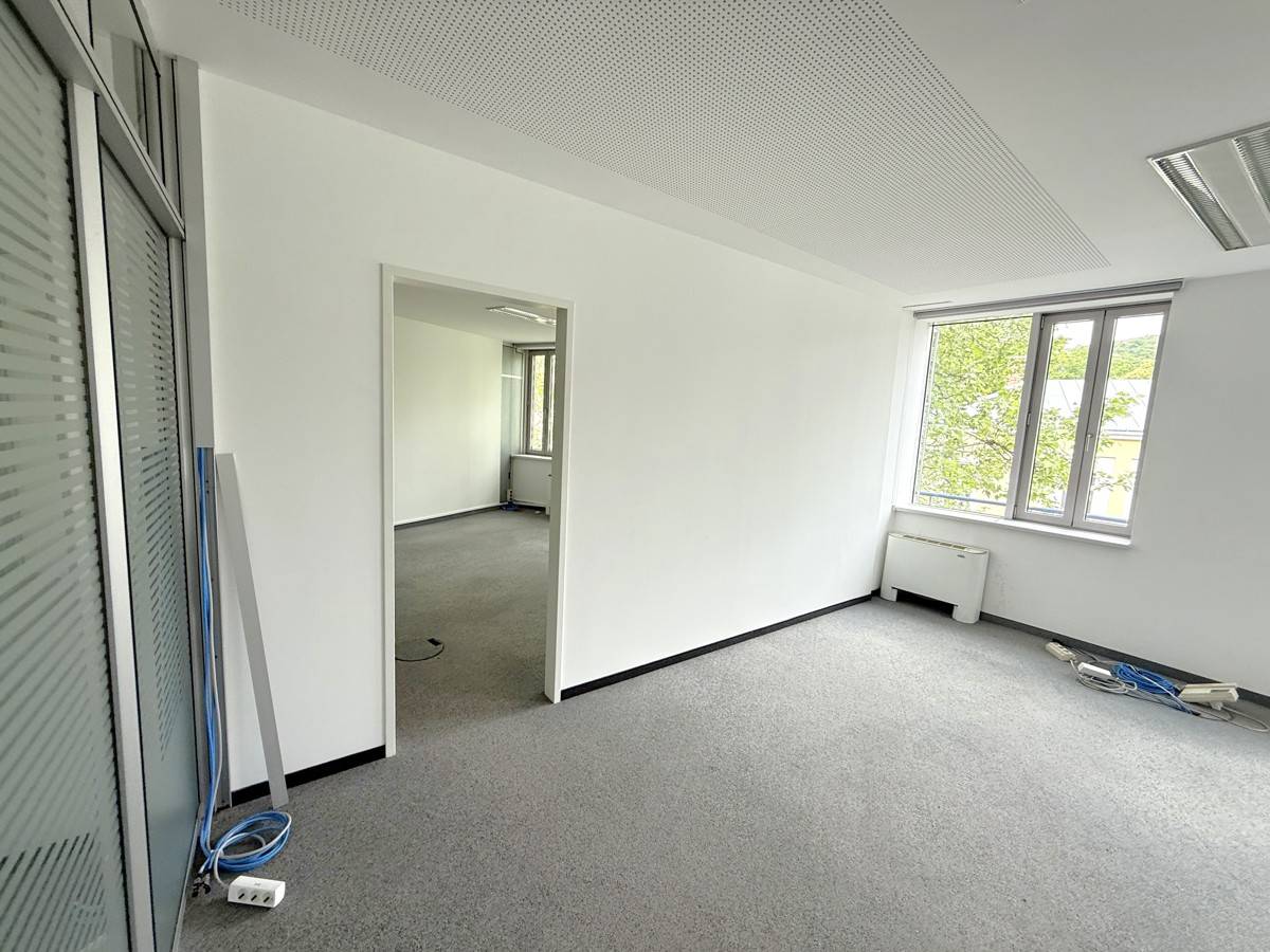 Moderne Bürofläche in Mödling, teils teilbar, ca. 800 m², Tiefgarage