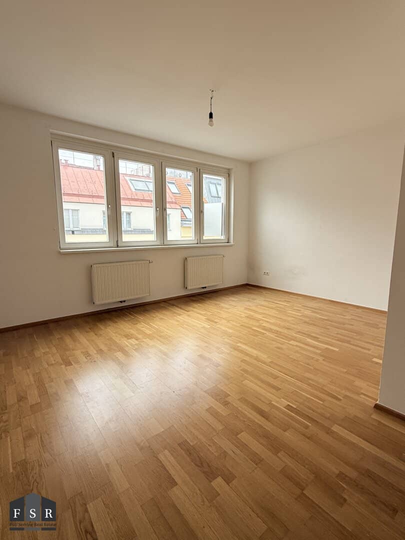 Dachgeschosswohnung ruhige Seitengasse nahe U Bahn