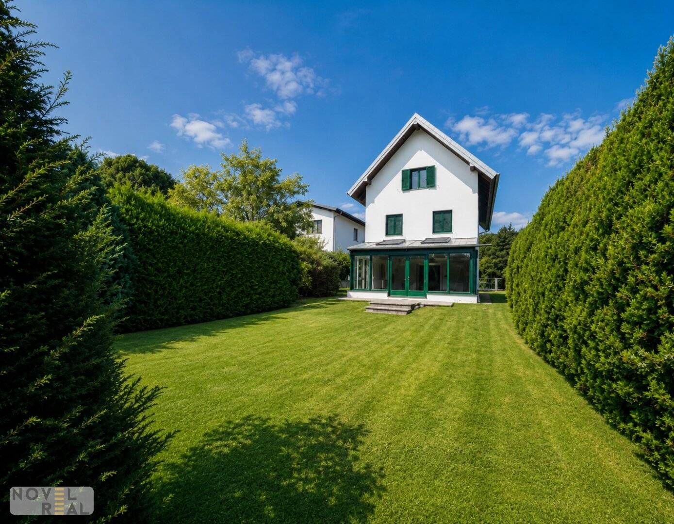 Family home with garden and vineyard views in Nussdorf