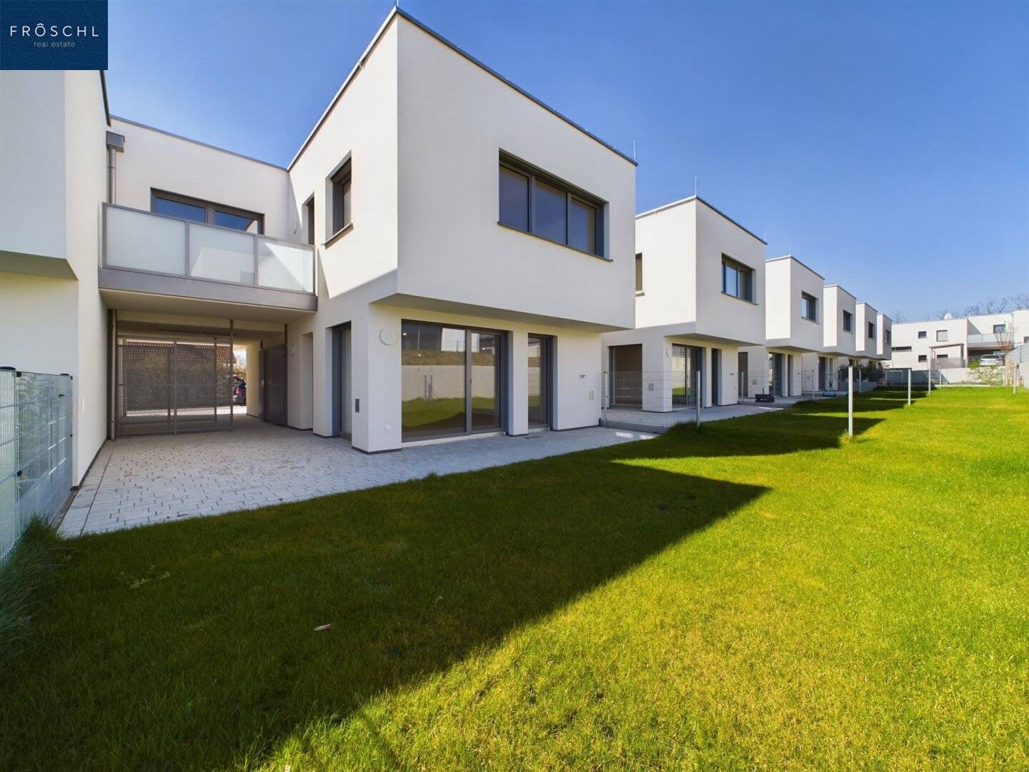 Buyer's commission-free - Wolkersdorf - TOP Townhouse 6 with a magnificent garden - klimaaktiv GOLD-Haus