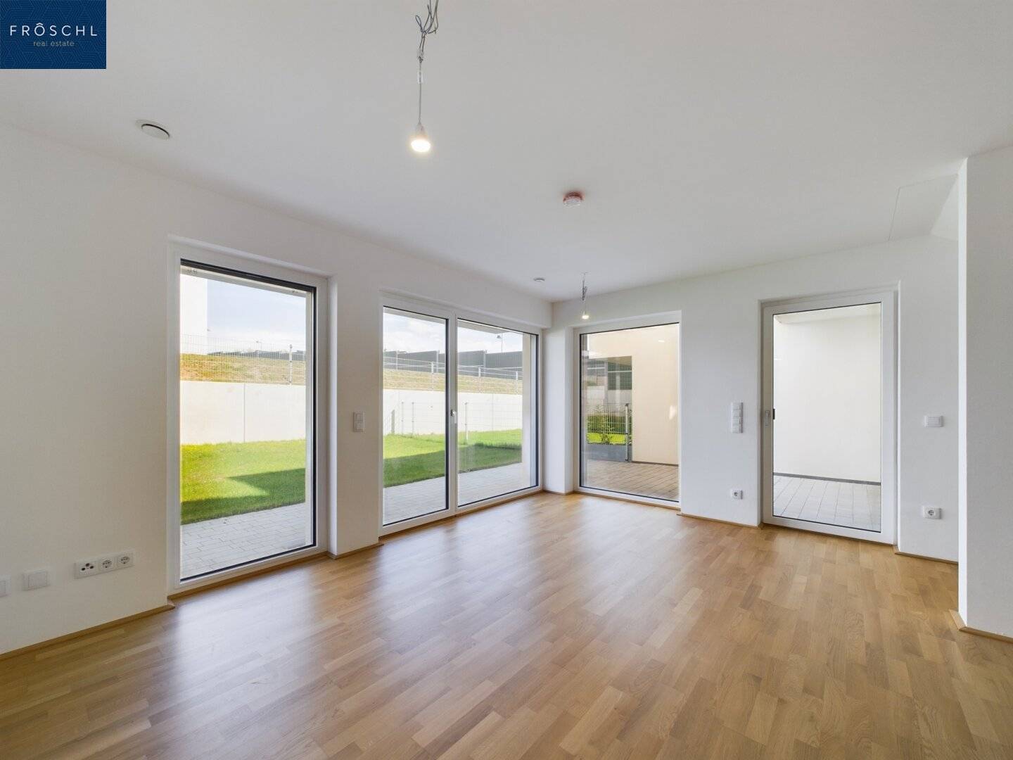 Buyer's commission-free - Wolkersdorf - TOP Townhouse 6 with a magnificent garden - klimaaktiv GOLD-Haus