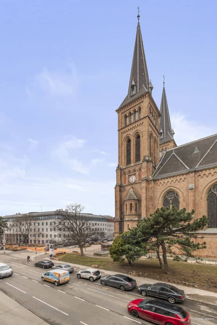1-Zimmer-Büro 34m² Familienplatz