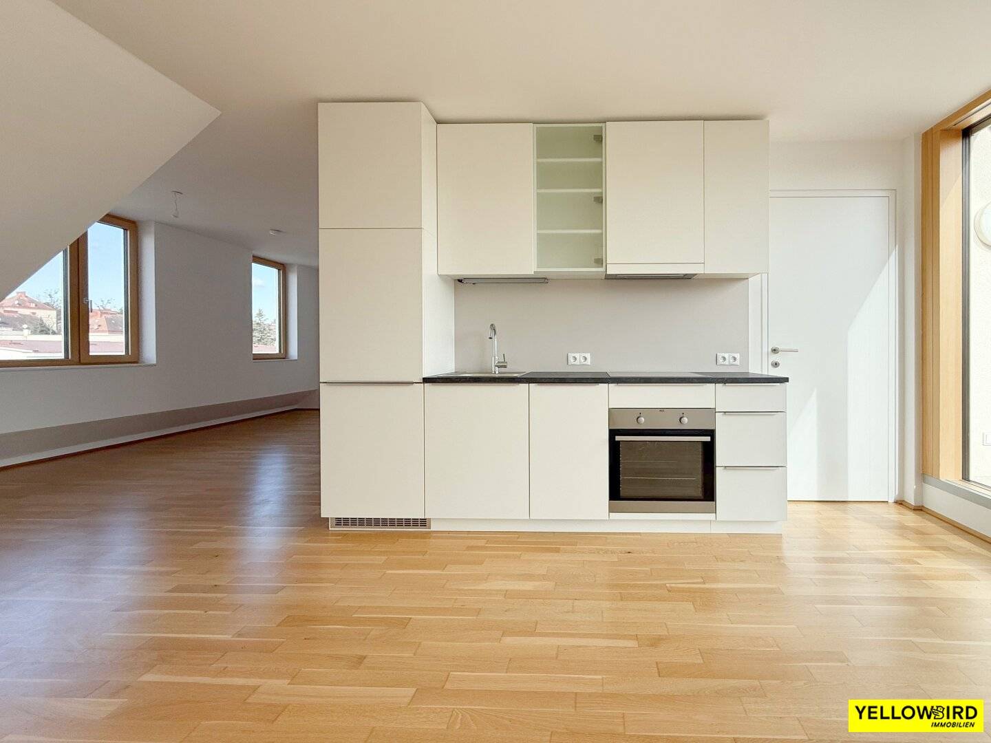 Attic apartment with terrace and lift near Kongresspark