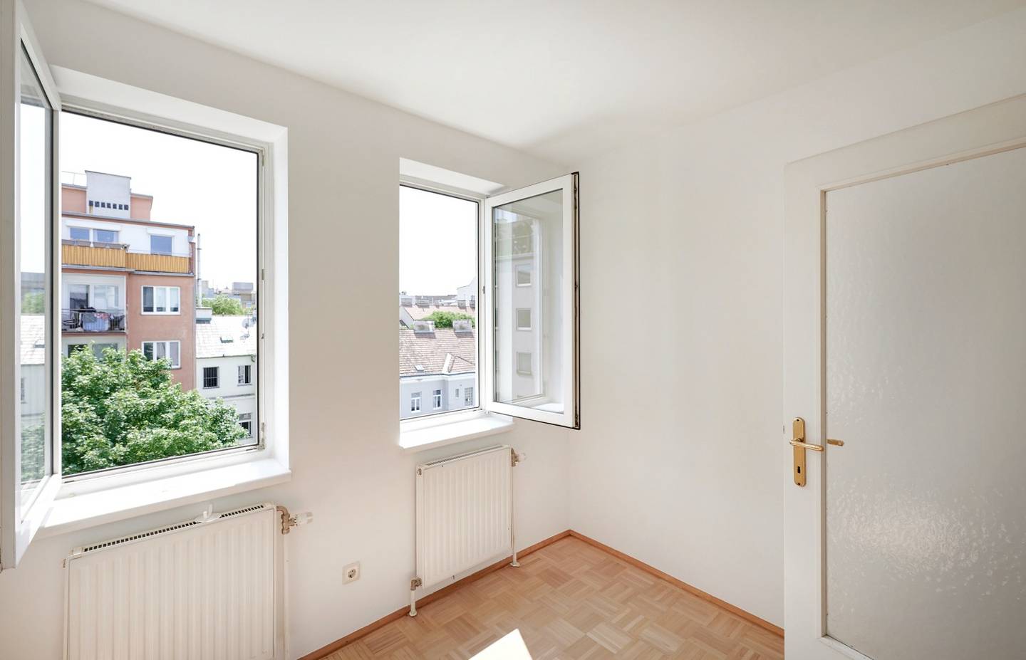 Maisonette apartment near Amalienbad in quiet courtyard setting with terrace