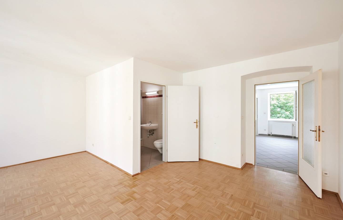 Apartment in an old building near Amalienbad with elevator