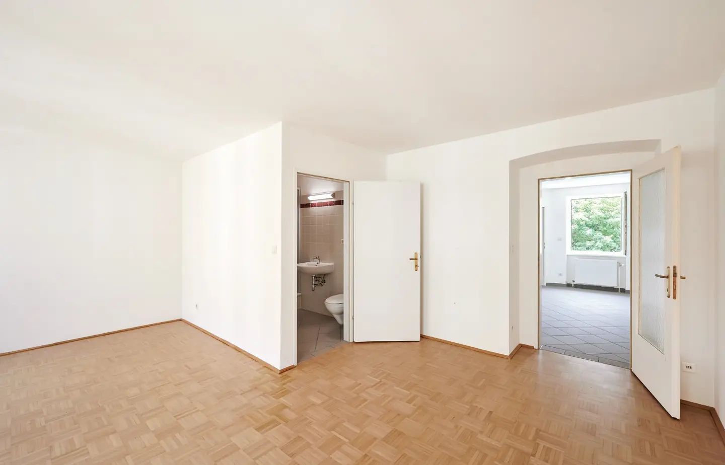 Apartment in an old building near Amalienbad with elevator