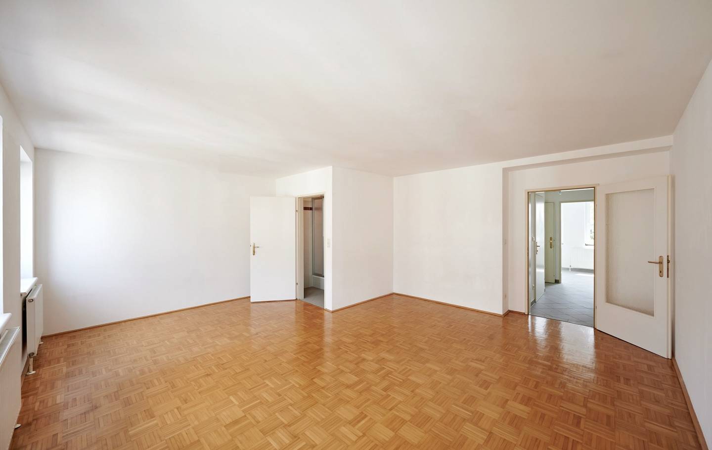 Singlewohnung mit Potenzial – selbst einziehen
oder als Investment mit angemessenen Mietzins!