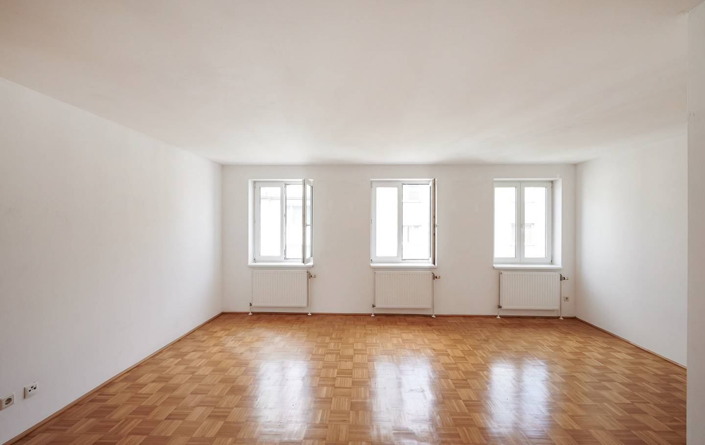 Singlewohnung mit Potenzial – selbst einziehen
oder als Investment mit angemessenen Mietzins!