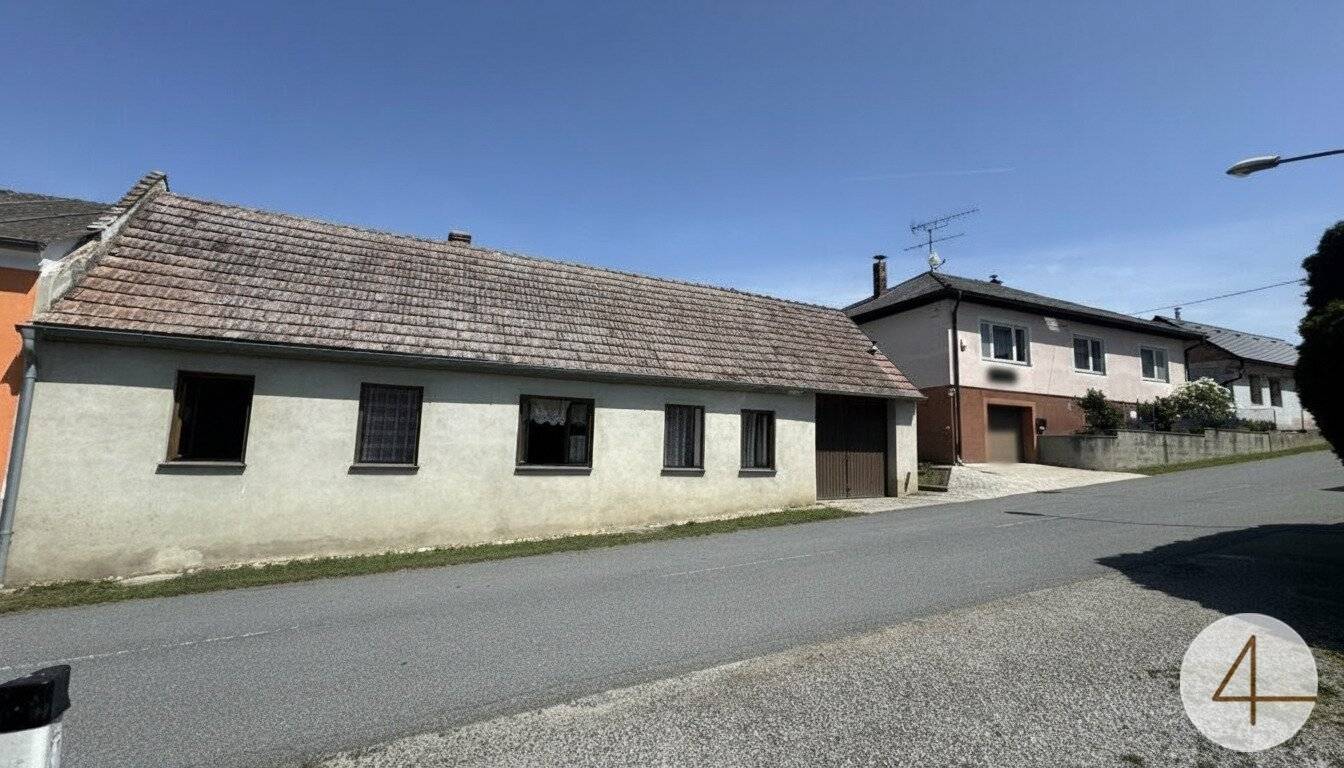 Plenty of space and ready to move in