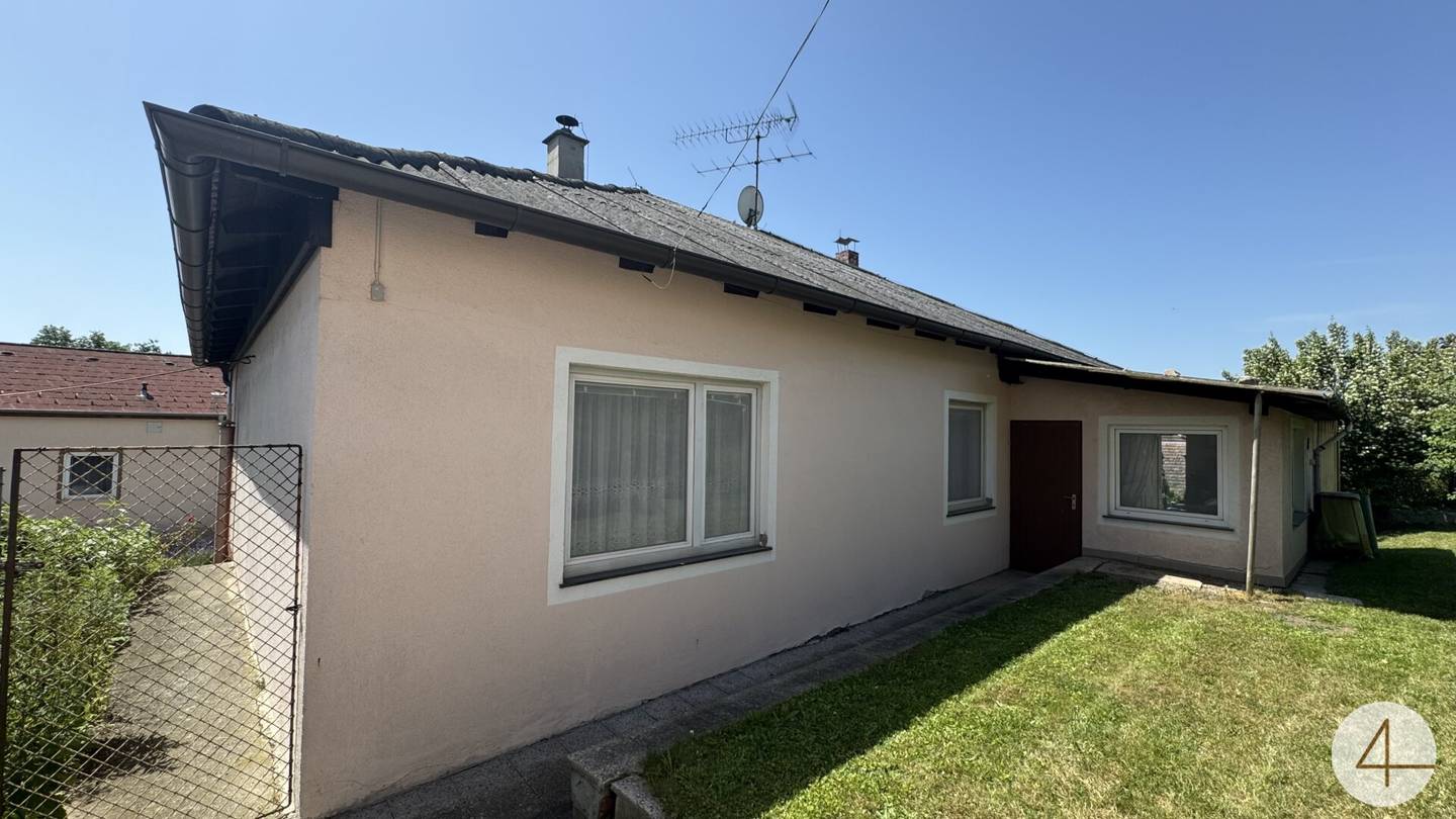 Plenty of space and ready to move in