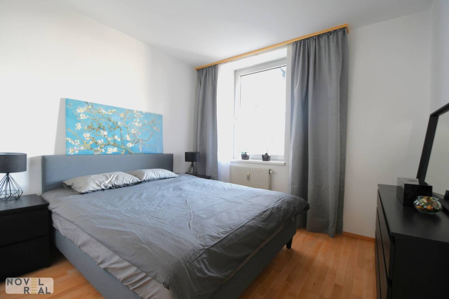 Apartment with built in kitchen near Reumanplatz
