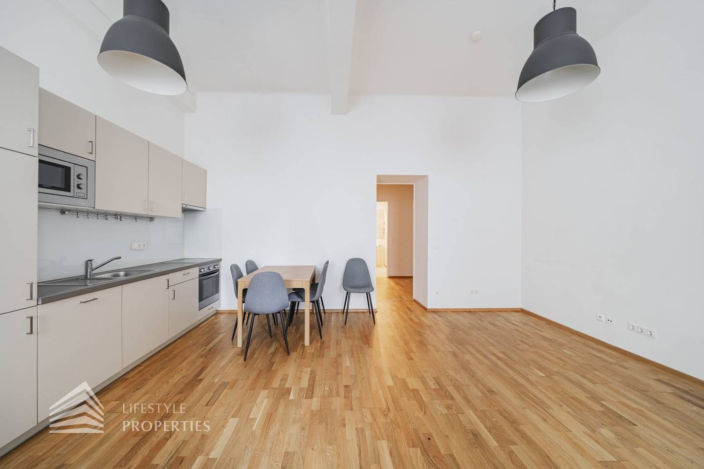 Freundliche 2-Zimmer Wohnung, Nähe Steiner Tor