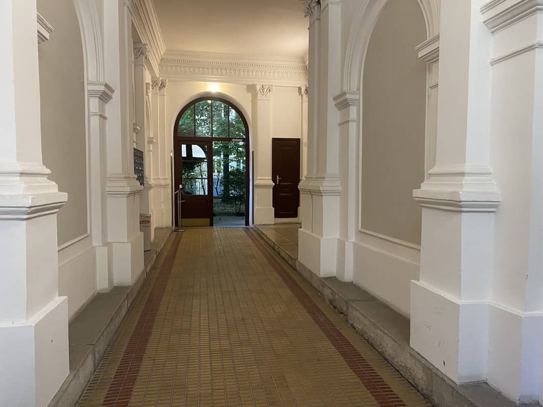 Wohnung altbau josefstadt hohe räume fenster