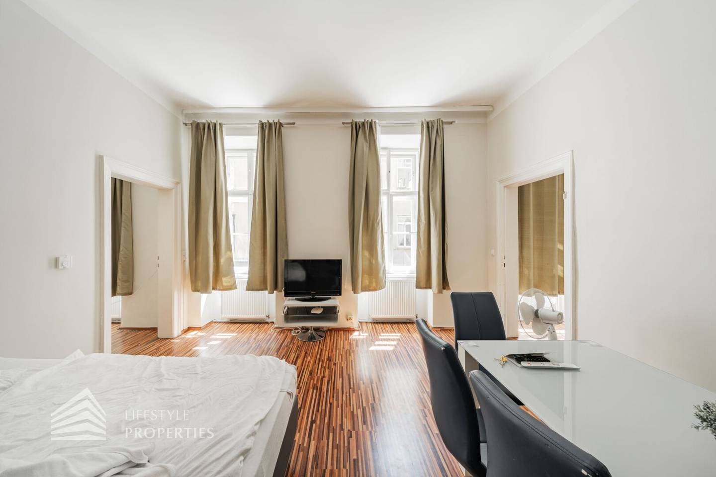 Apartment near Enkplatz with U3 access
