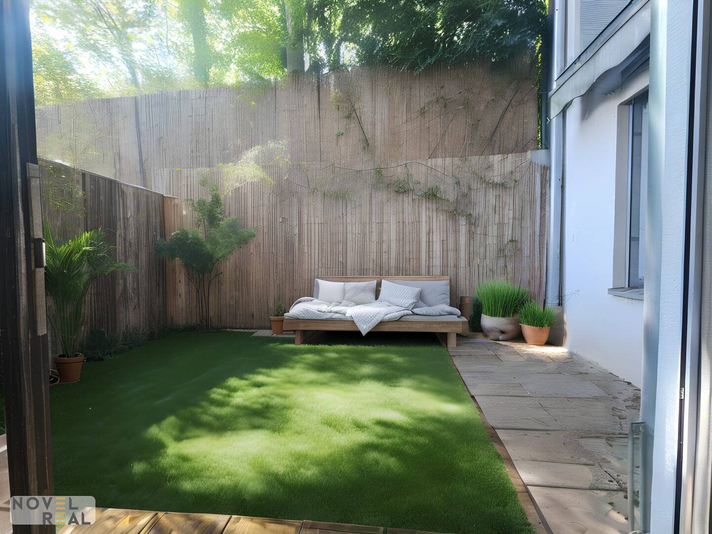 Furnished apartment with garden in quiet green surroundings