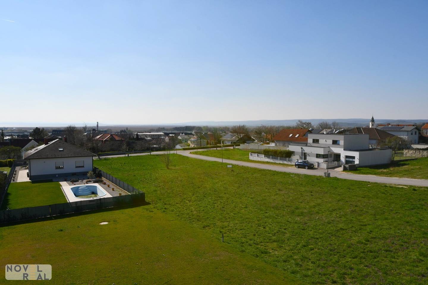 MODERNE VILLA MIT TRAUMHAFTEN FERNBLICK IN NEUSIEDL AM SEE - EINE ALTERNATIVE ZU BRUCK AN DER LEITHA