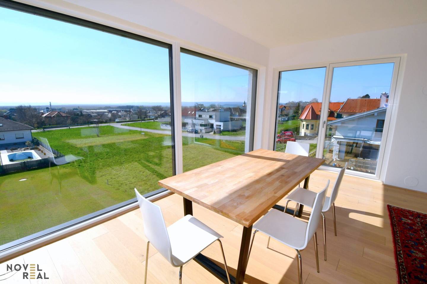 Moderne Villa mit Seeblick in Neusiedl am See, 247 m² Wohnfläche