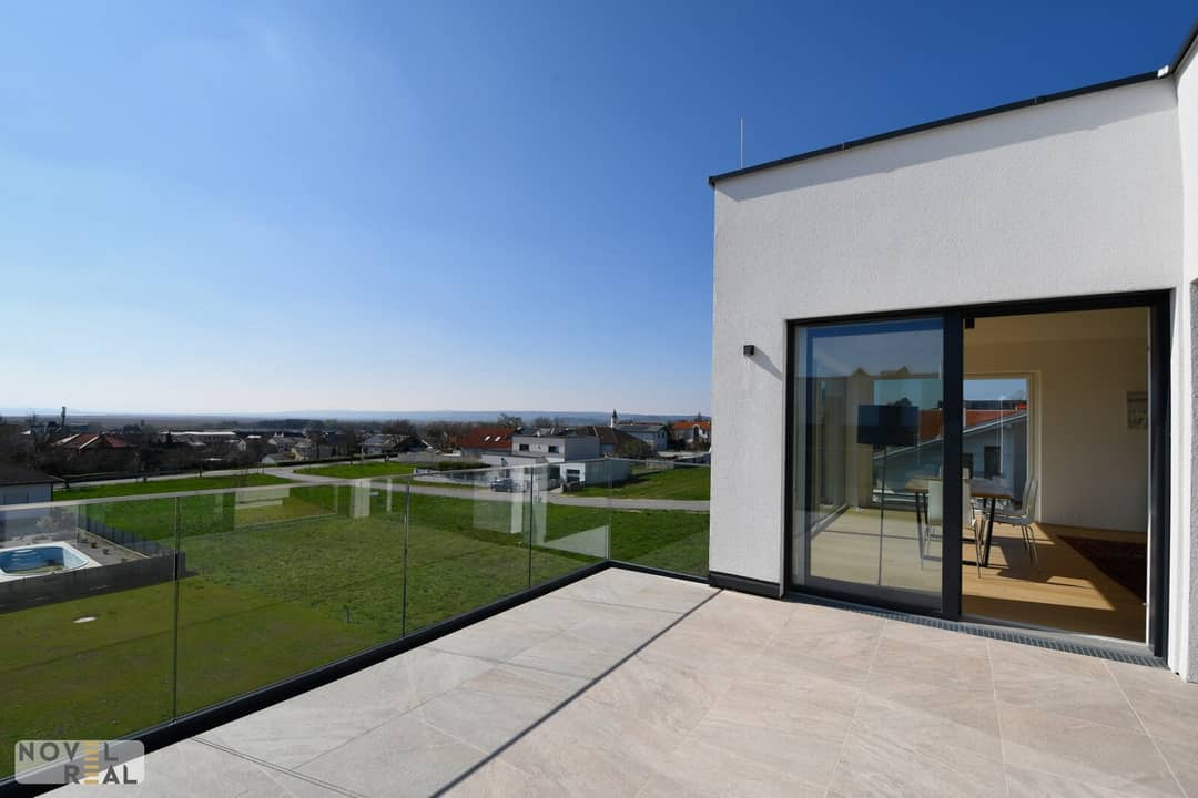 Moderne Villa mit Seeblick in Neusiedl am See, 247 m² Wohnfläche