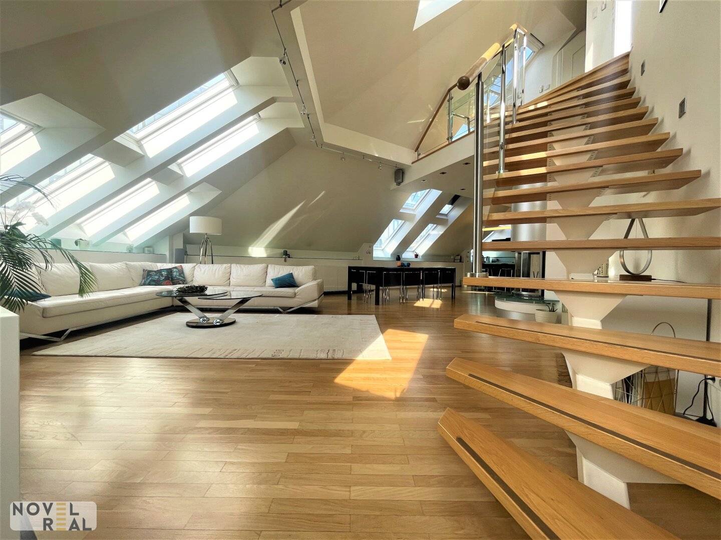 Dachgeschosswohnung Dachterrasse Stadtblick