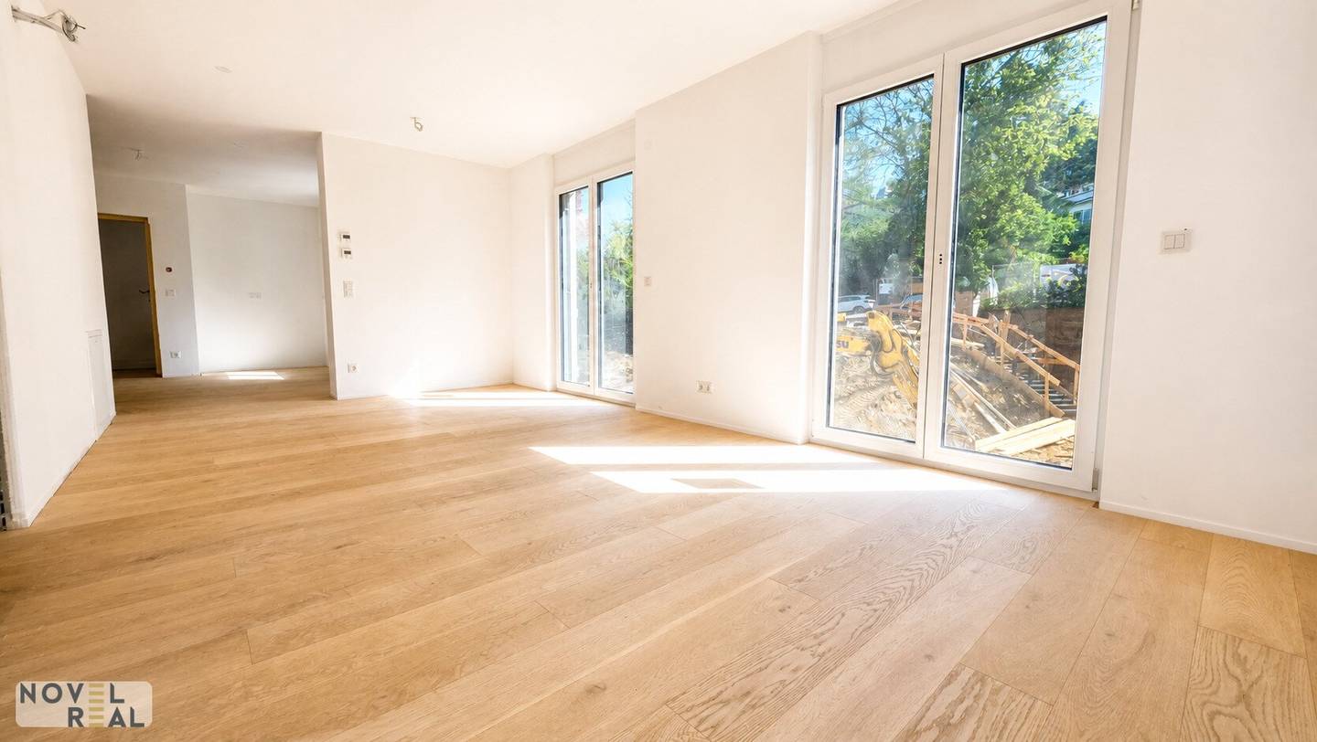 Dachgeschosswohnung Erstbezug Balkon Pool