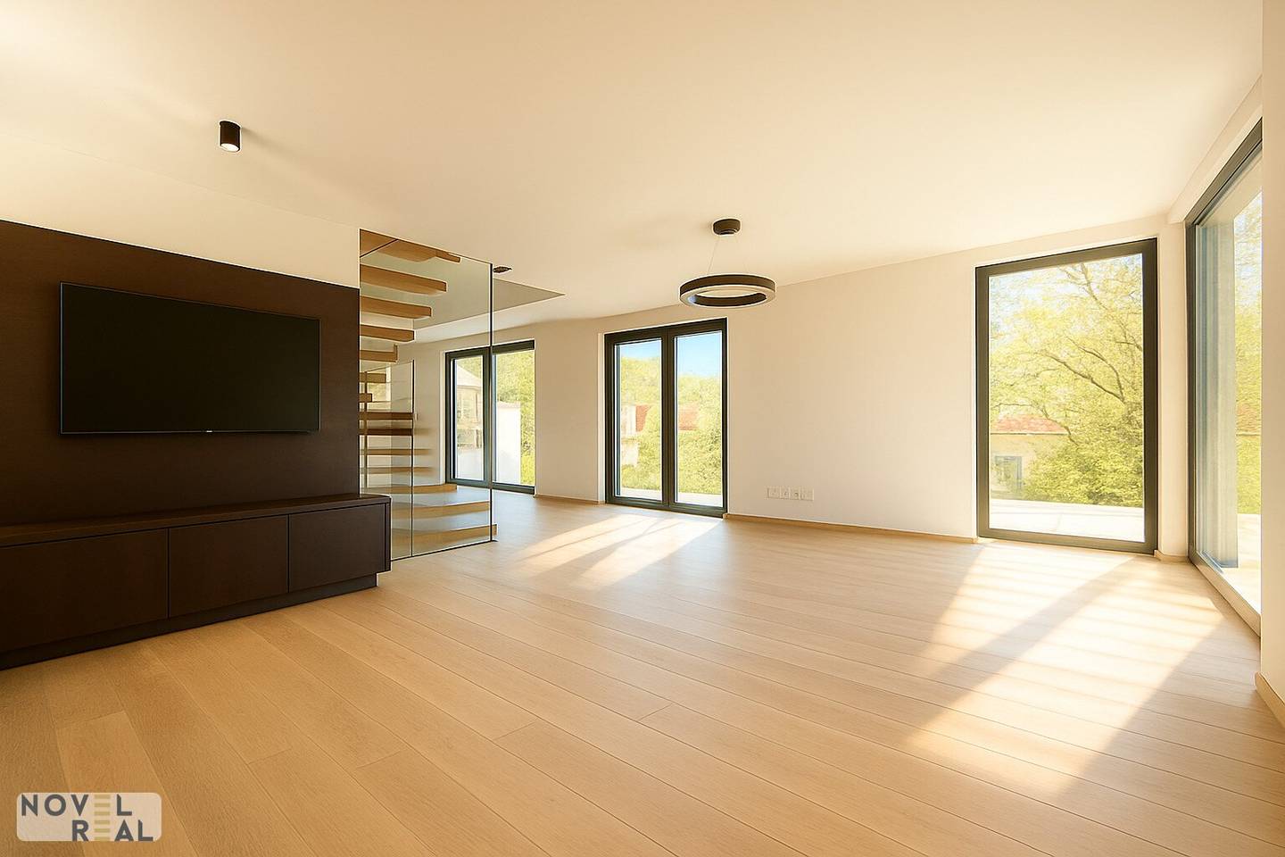 Luxurious city villa in the historic Hameau Hills VILLE NEUVE Easy Living